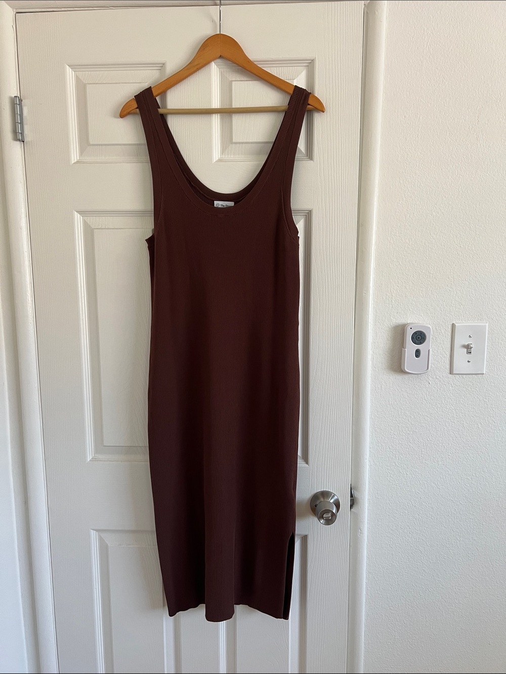 Ribbed Scoop Neck Midi Dress in Chocolate Brown